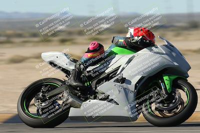 media/Jan-15-2026-Racers Edge (Thu) [[dfebeb70ab]]/3-B Group/Session 1 Turn 8/